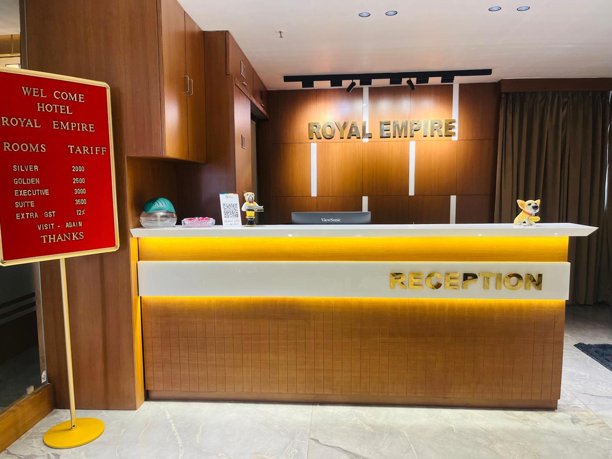 Hotel Royal Empire Gándhínagar Exteriér fotografie