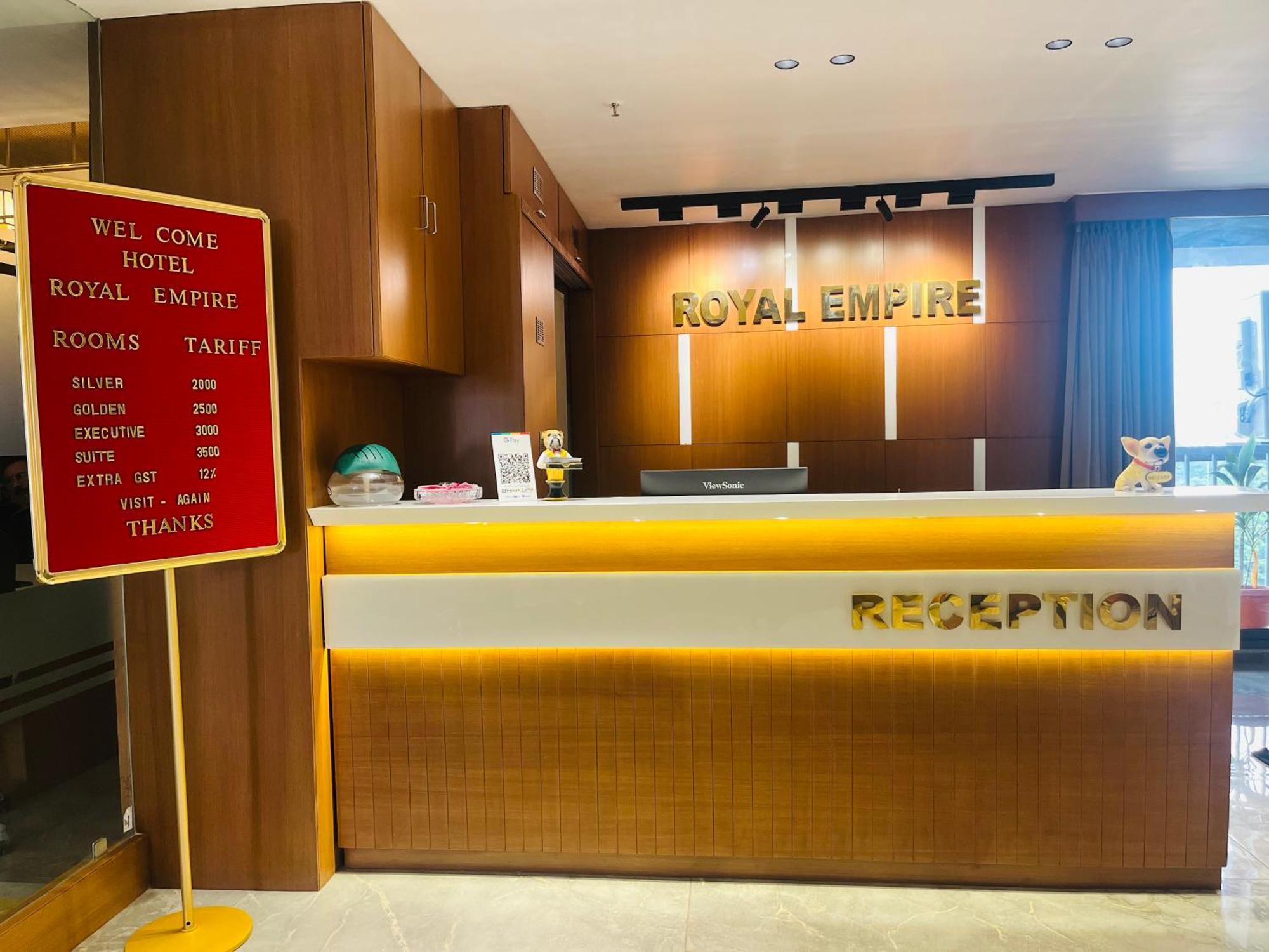 Hotel Royal Empire Gándhínagar Exteriér fotografie