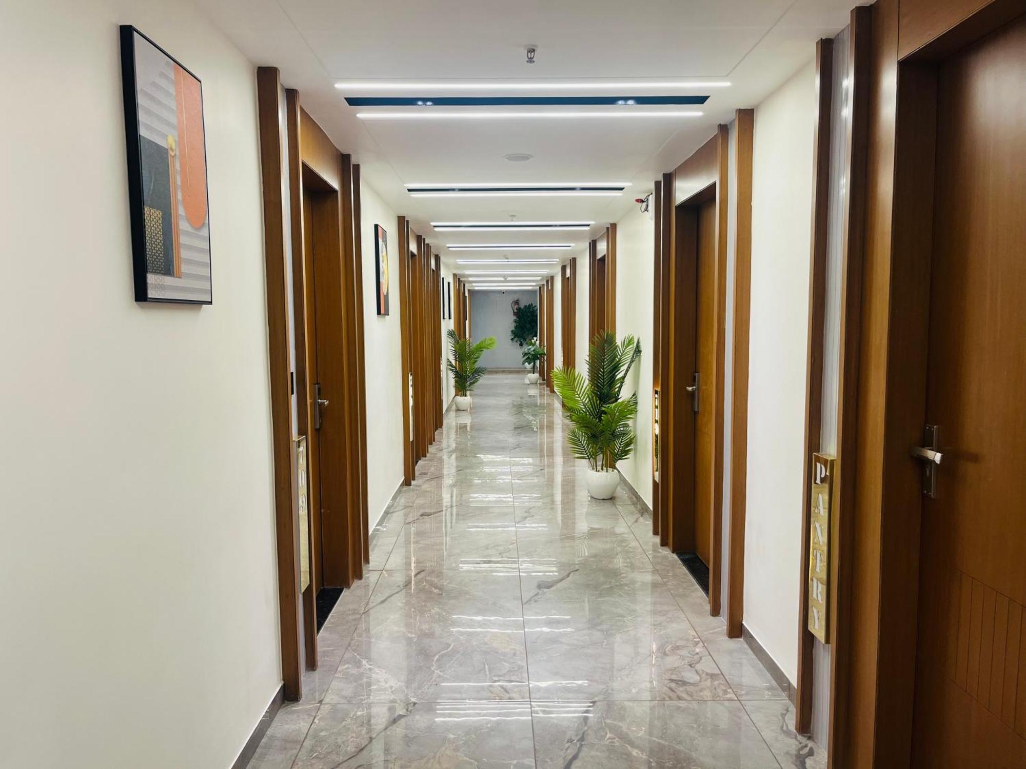 Hotel Royal Empire Gándhínagar Exteriér fotografie
